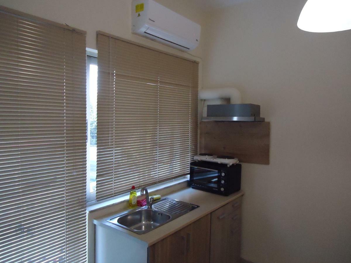 Original House Apartment Larissa Bagian luar foto